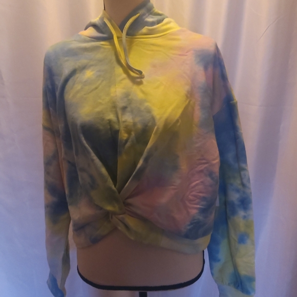 Twist Front Hoodie - Picture 6 of 7